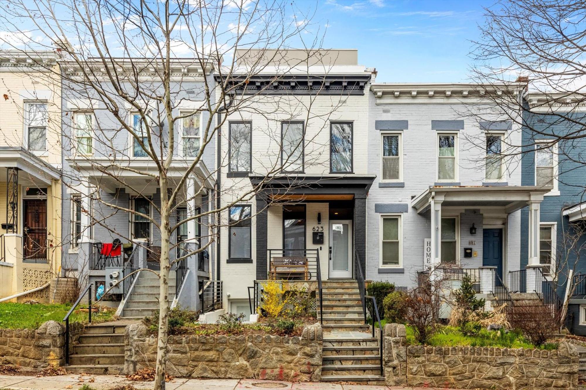 2-br Sanctuary - Commuter-friendly Apartment *