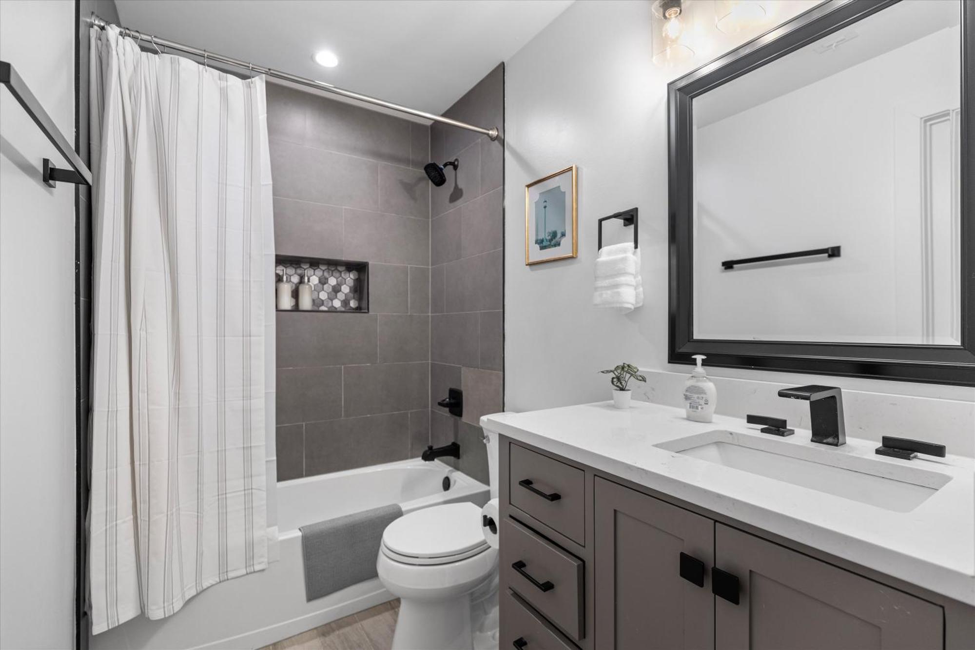 2-br Sanctuary - Commuter-friendly Apartamento